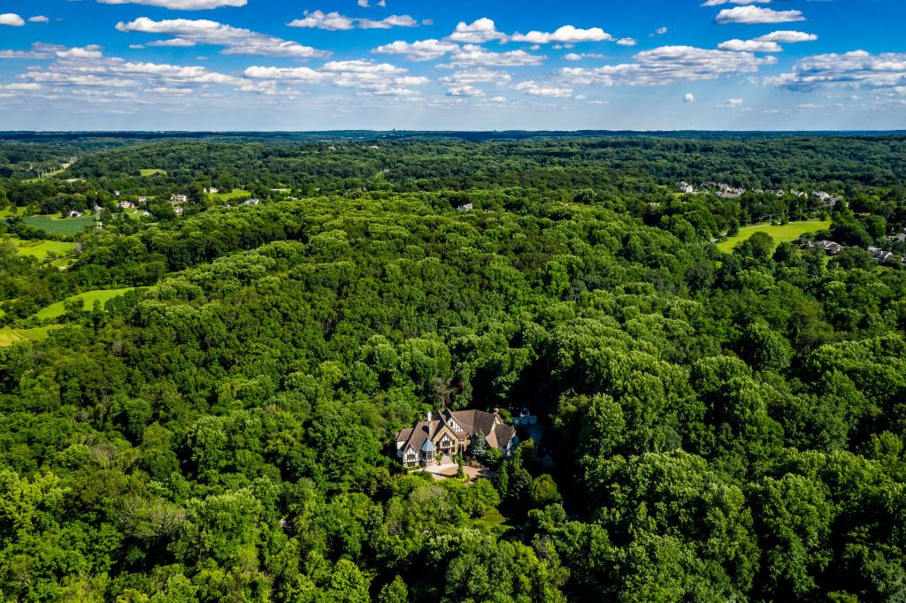 Tudor Estate in Pocopson Township County Lines Online
